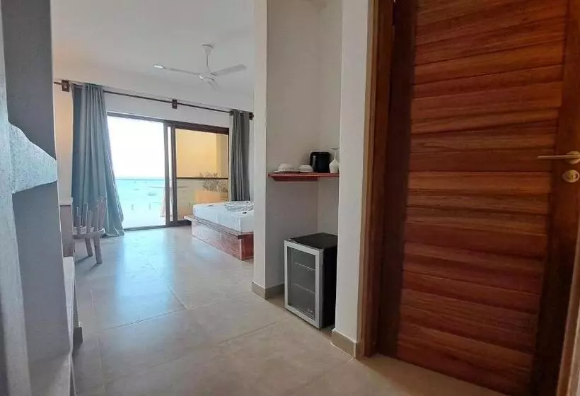 Hotelli Aluna Beach Apartments