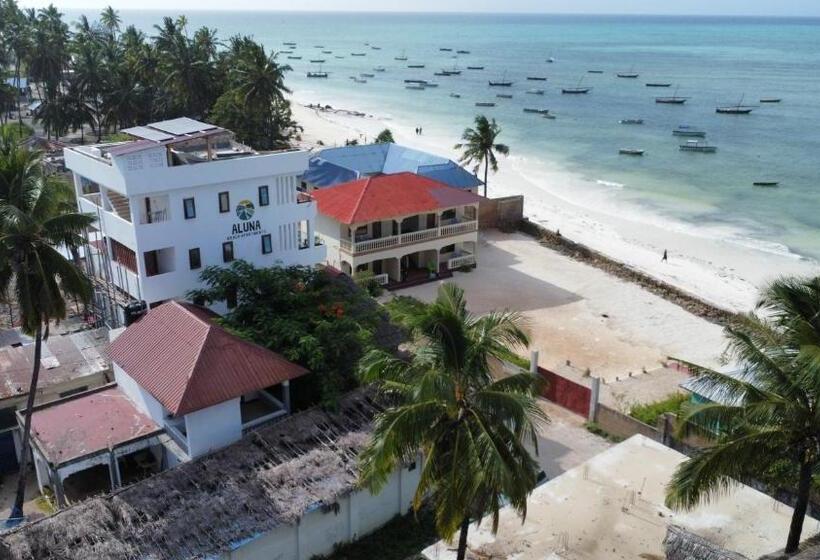 ホテル Aluna Beach Apartments