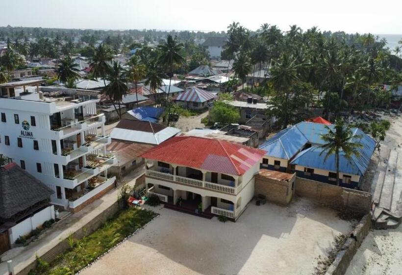 ホテル Aluna Beach Apartments