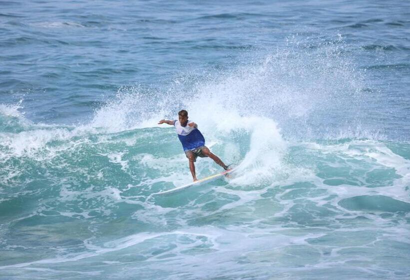 هتل Hide And Seek Resort