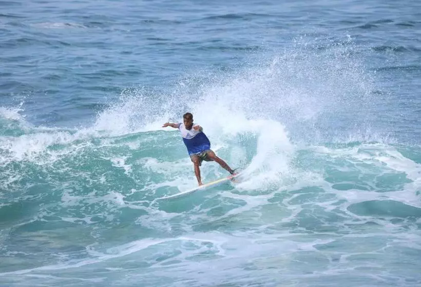 Hotelli Hide And Seek Resort