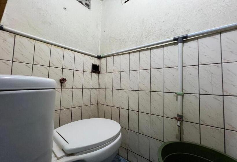 호텔 Oyo 93429 Pondok Surya