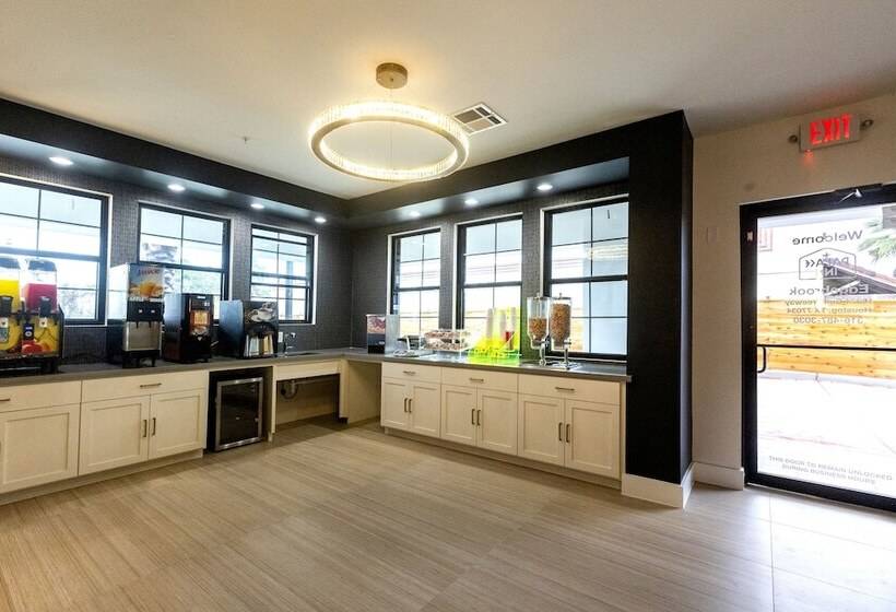 ホテル Palace Inn Blue Edgebrook