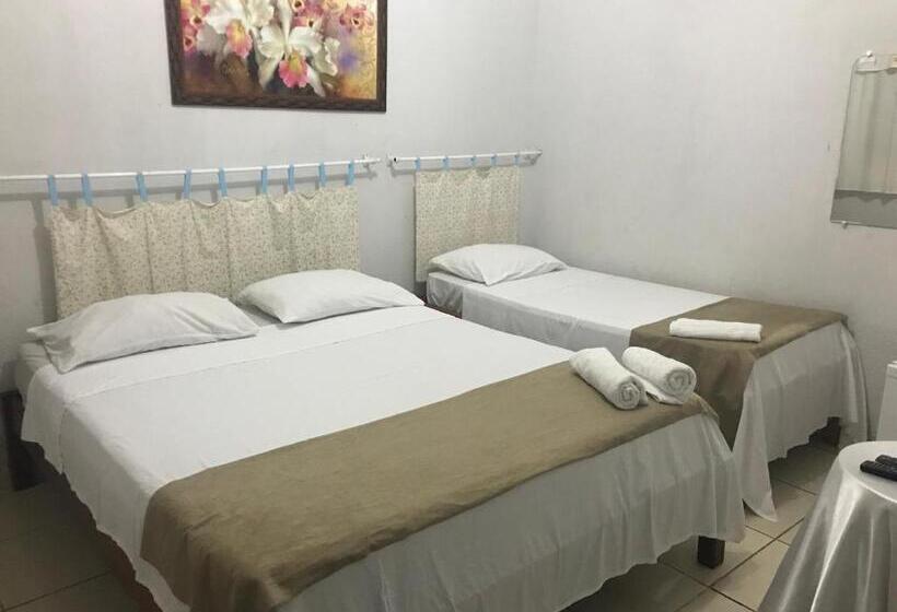 هتل Pousada Rochas