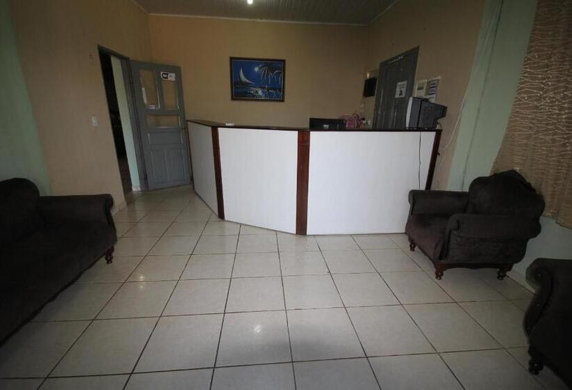 هتل Pousada Rochas