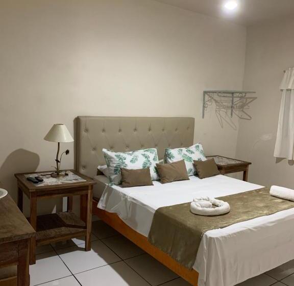 هتل Pousada Rochas