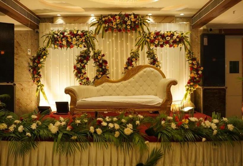 فندق Silver Pearl