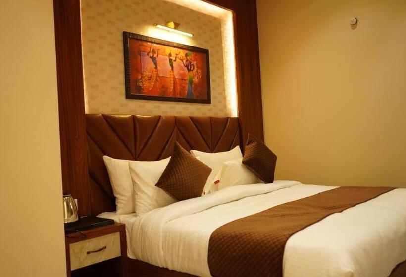 فندق Silver Pearl