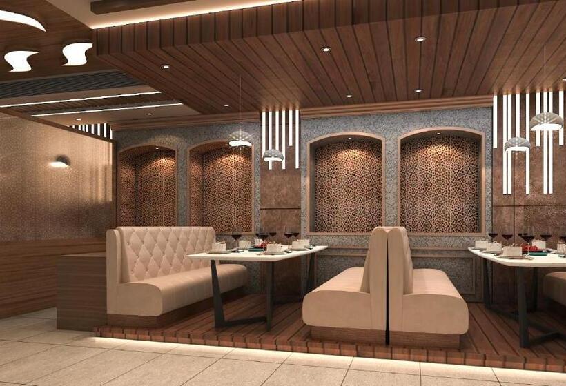 فندق Silver Pearl