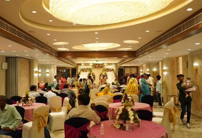 Hotelli Silver Pearl