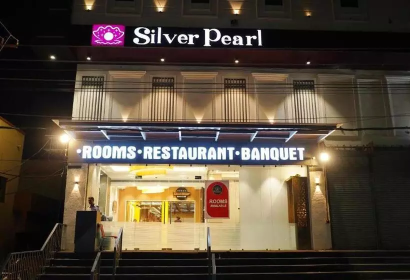 Hotelli Silver Pearl