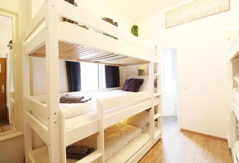 فندق Ulm Zentrum Komplettes Zimmer, Hochbett, Android Tv & Eigenem Bad Perfekt Für Familien & Gruppen