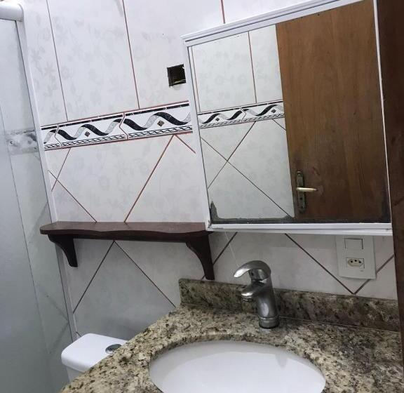 پانسیون Casa Em Bertioga, Bate E Volta 10min Da Praia