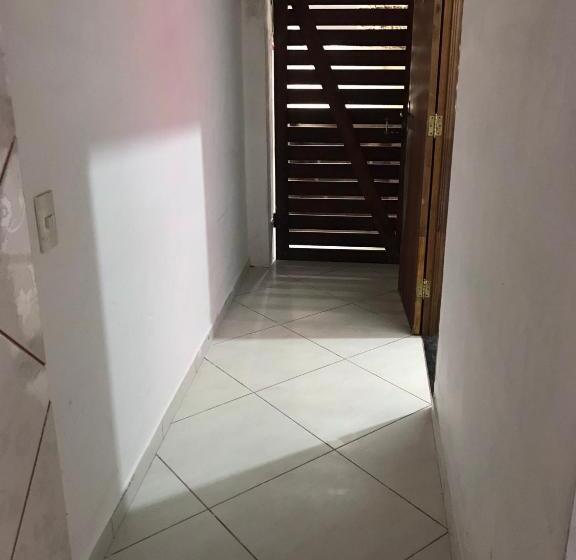 پانسیون Casa Em Bertioga, Bate E Volta 10min Da Praia