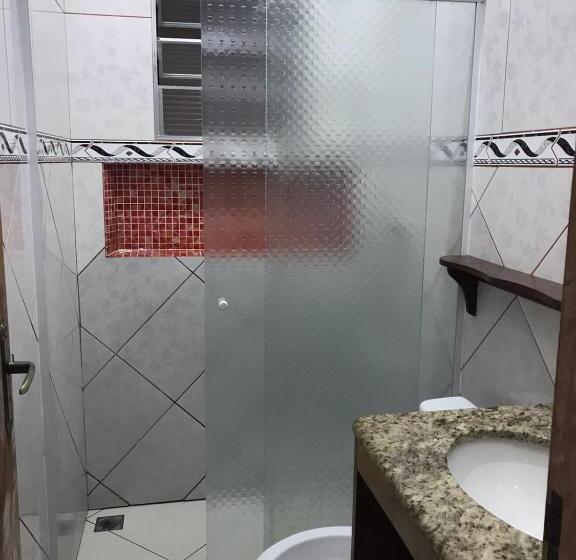 پانسیون Casa Em Bertioga, Bate E Volta 10min Da Praia