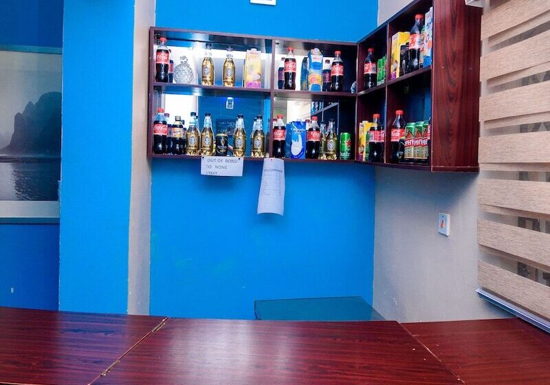 پانسیون D Tavern Apartment