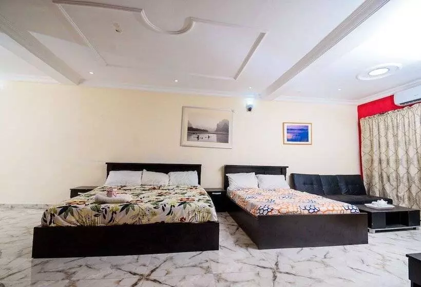 پانسیون D Tavern Apartment