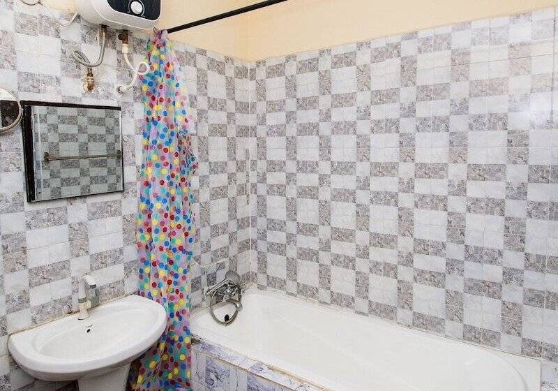 پانسیون D Tavern Apartment