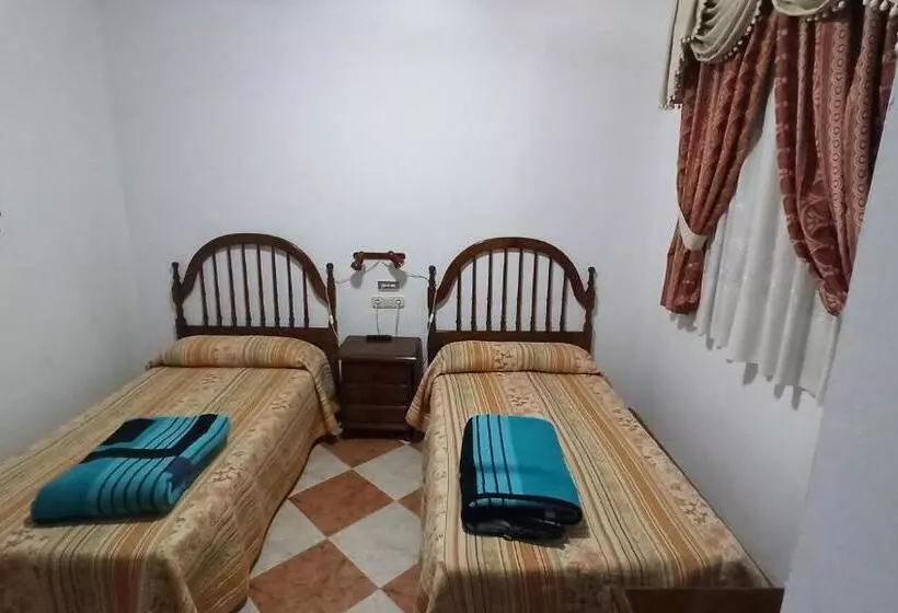 Majatalo Hostal Algaidas