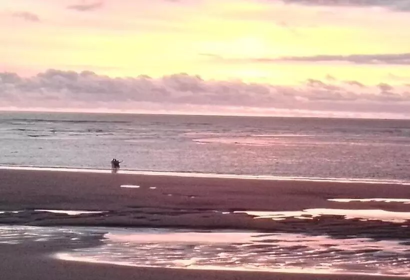 ペンション Hostal Atrapasueños Playa La Barra