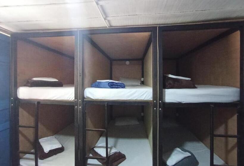 ペンション Posada Chambranas