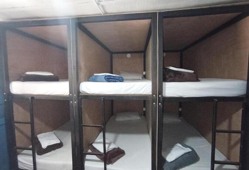 ペンション Posada Chambranas