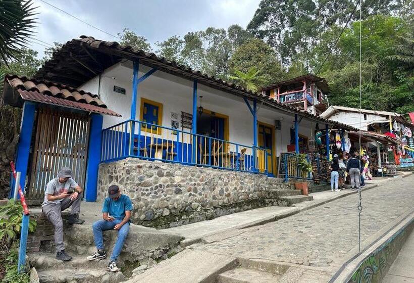 ペンション Posada Chambranas