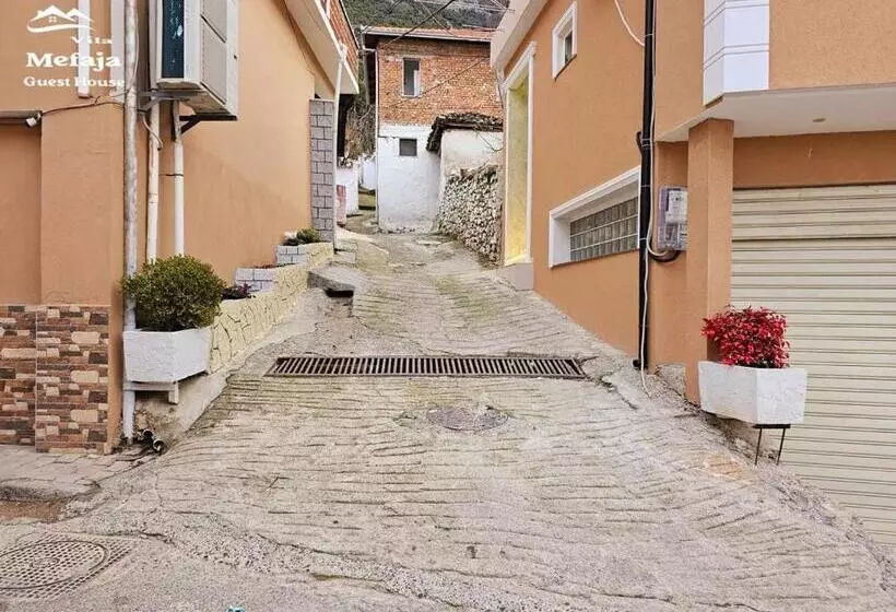 پانسیون Villa Mefaja