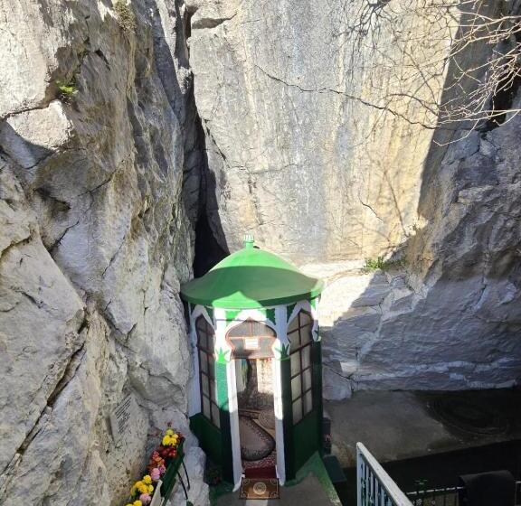 پانسیون Villa Mefaja