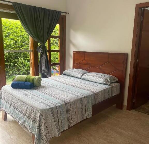 Bed & Breakfast Finca Hotel Casa Lupe En Santa Elena
