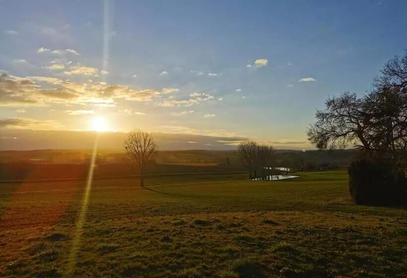 Aamiaismajoitus (B&B) Chambre De Bajolle