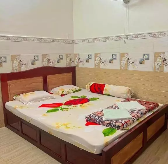 تختخواب و صبحانه Nhà Nghỉ Phương Nam