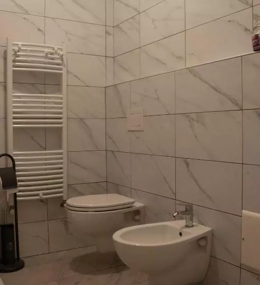 Fly Bed And Breakfast