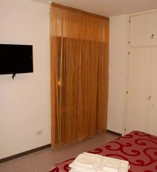 Fly Bed And Breakfast