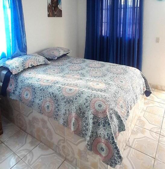 ホテル Belo Bay Apartment