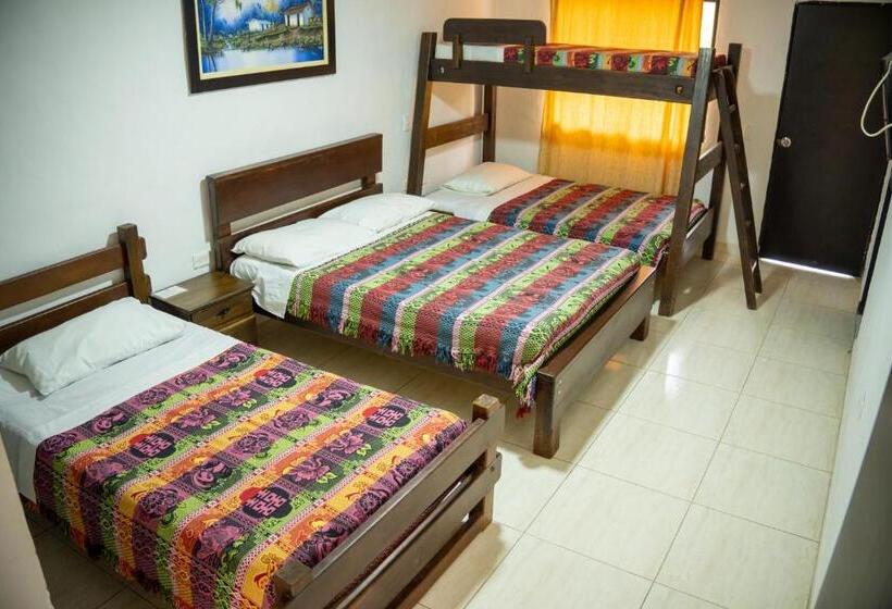 هتل Campestre San Marcos Gw