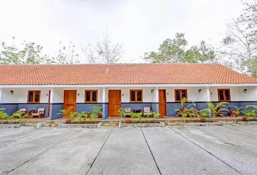 Hotelli Capital O 93449 The Boekit Song Putri Resort