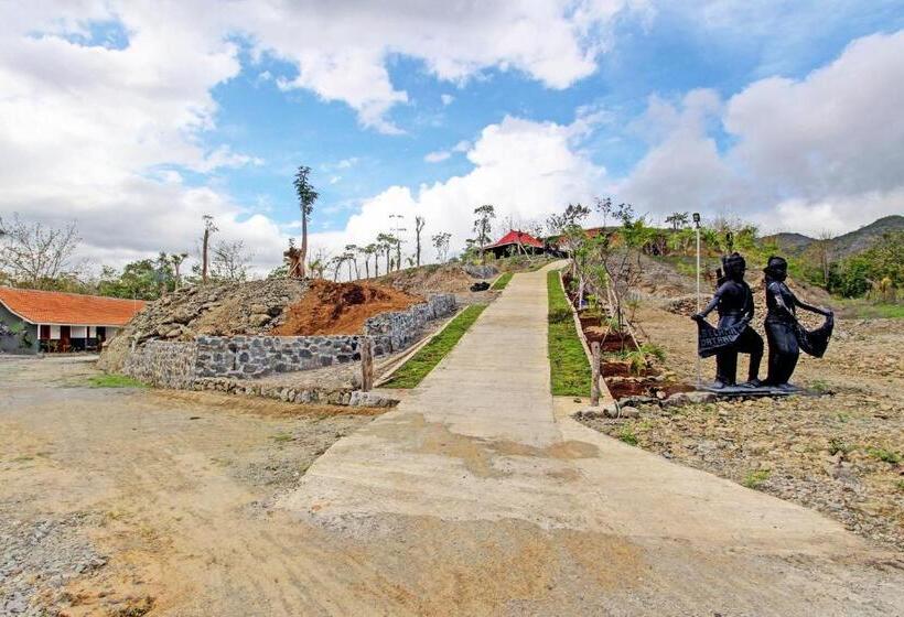 Otel Capital O 93449 The Boekit Song Putri Resort