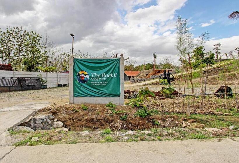 Otel Capital O 93449 The Boekit Song Putri Resort