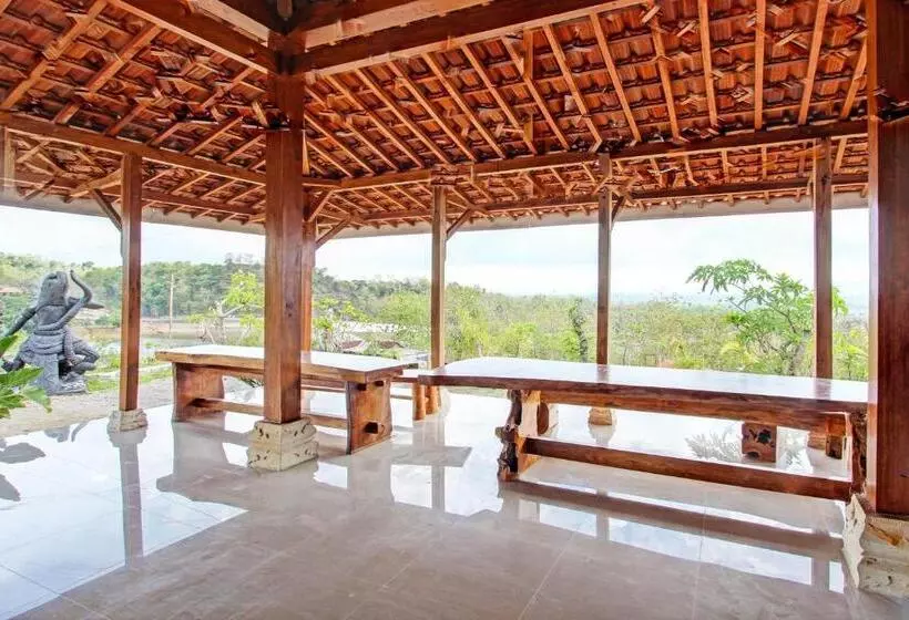 Hotelli Capital O 93449 The Boekit Song Putri Resort