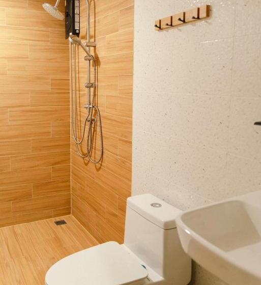 Hotel De Ocean Land เดอโอเชี่ยนแลนด์ เกาะล้าน