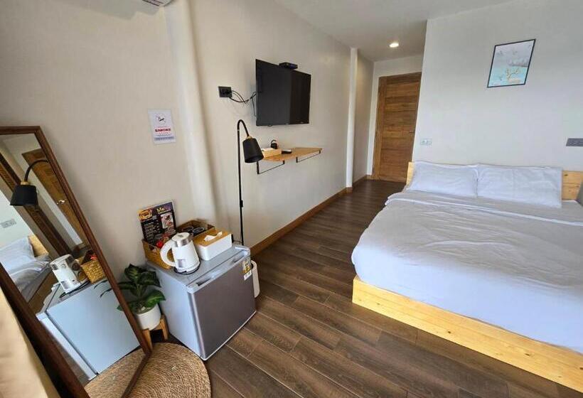 Hotel De Ocean Land เดอโอเชี่ยนแลนด์ เกาะล้าน