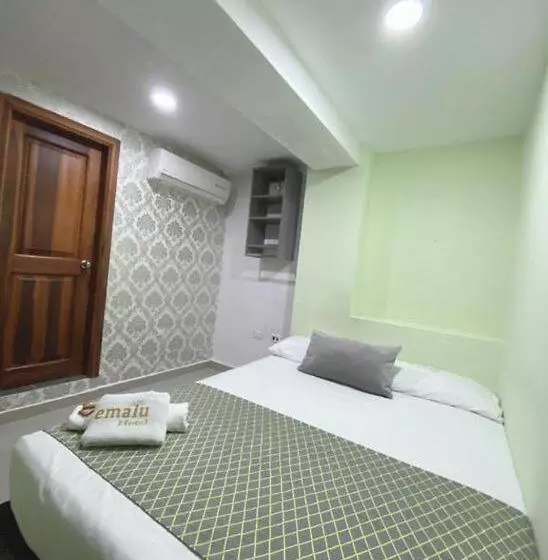 Hôtel Emalú M&c