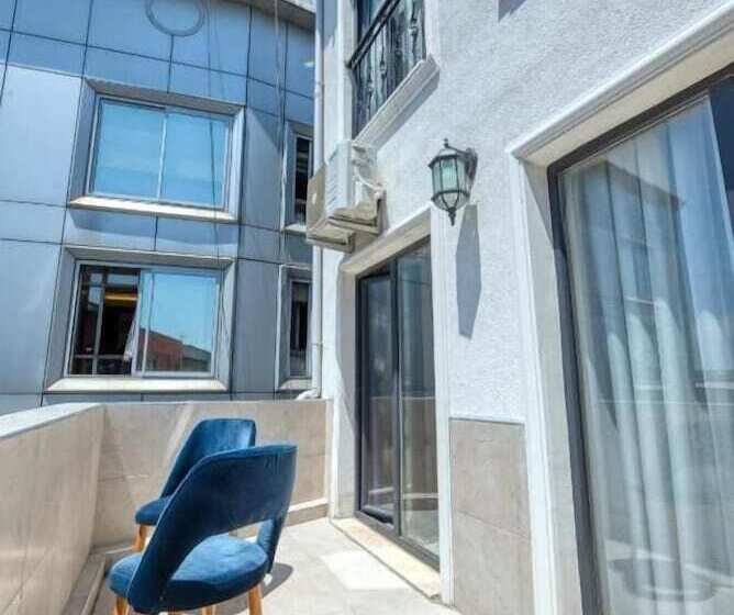 هتل Galatagreenapple