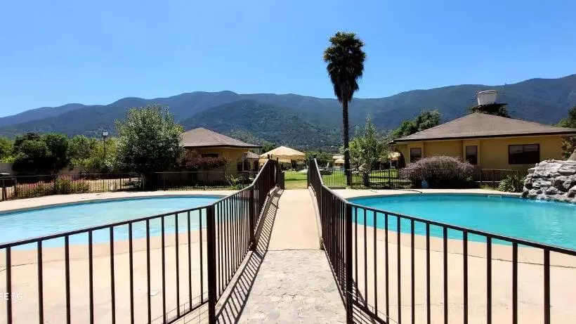 Hotelli Habitaciones Tahiken
