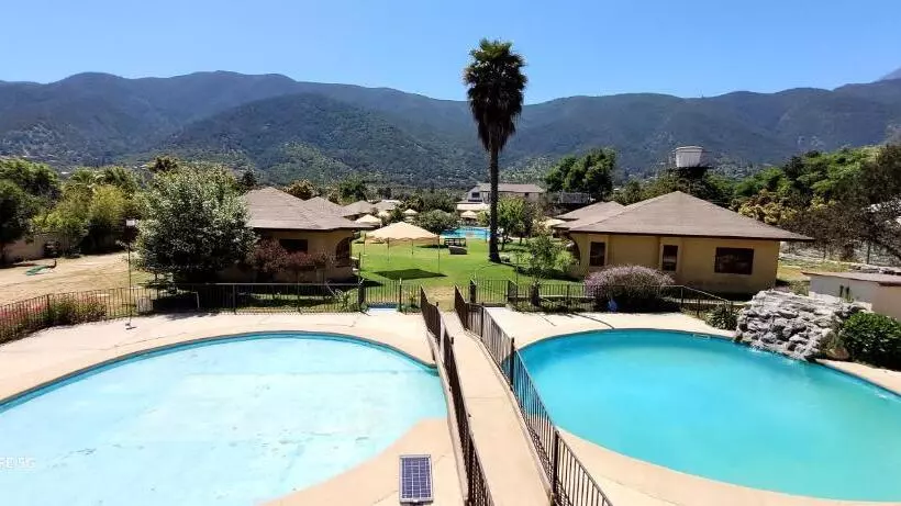 Hotelli Habitaciones Tahiken