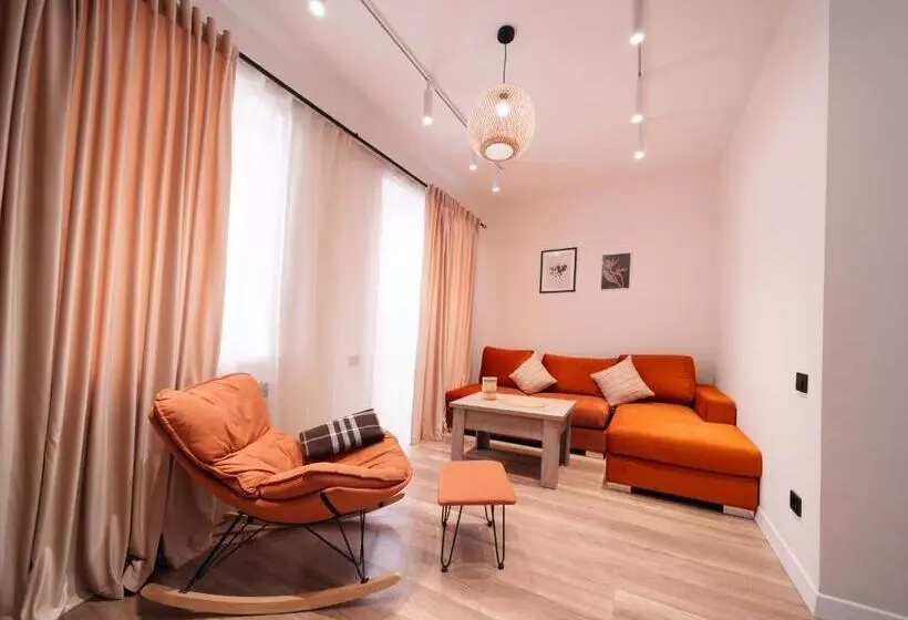 ホテル Motives Inn Dilijan