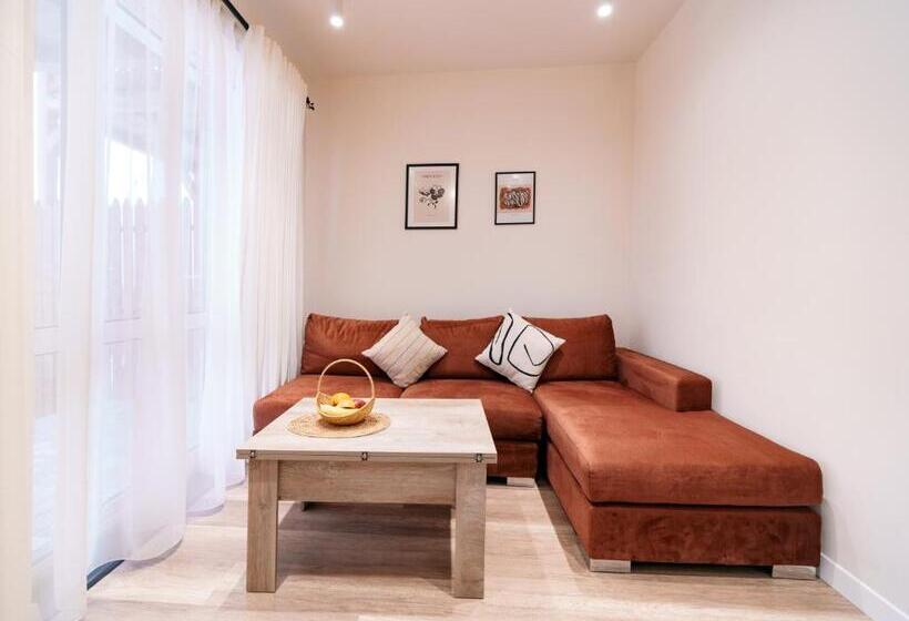 בית מלון כפרי Motives Inn Dilijan