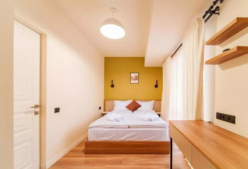 ホテル Motives Inn Dilijan