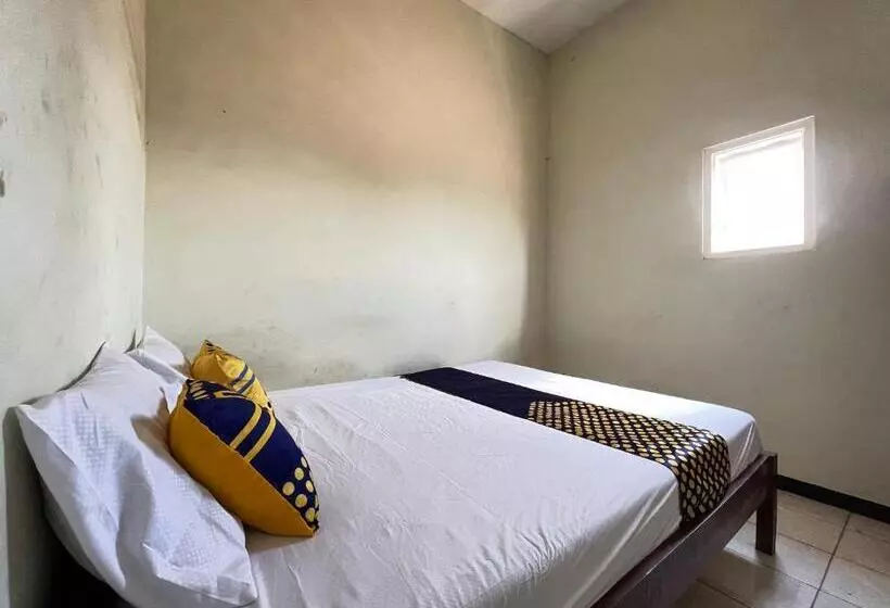 Hotelli Spot On 93423 Kost Berkah